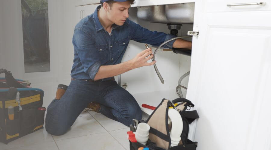 Emergency Leak Repair in Cleveland, TX
